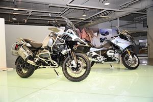 BMW R 1200 GSA/RT大器登台　野性×奢華 兩個車款、兩極調性