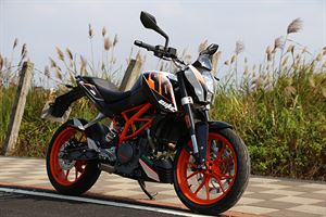 KTM 390 DUKE    不受拘束的奧地利靈魂
