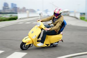 Vespa LX 125 3V ie   復古風與新科技的相遇