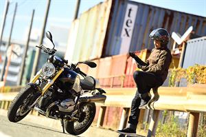 BMW R nine T