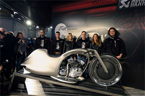 AKRAPOVIČ FULL MOON CUSTOM