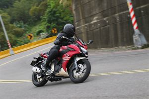 YAMAHA FAZER 250