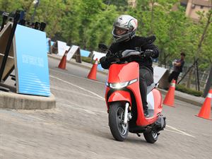 KYMCO IONEX i-One