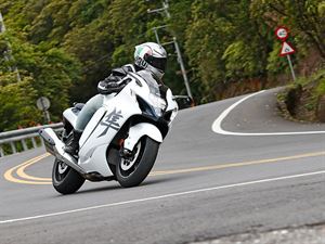 SUZUKI 隼 Hayabusa