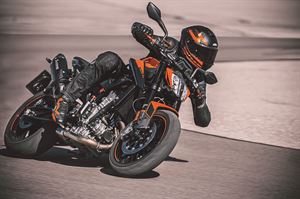 KTM 890 Duke中量級性能鬥士 魅力登場